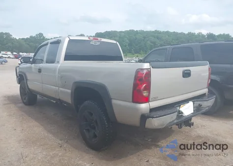 2005 Chevrolet Silverado 1500 Work Truck from USA, damaged, VIN 1GCEK19B95E162682